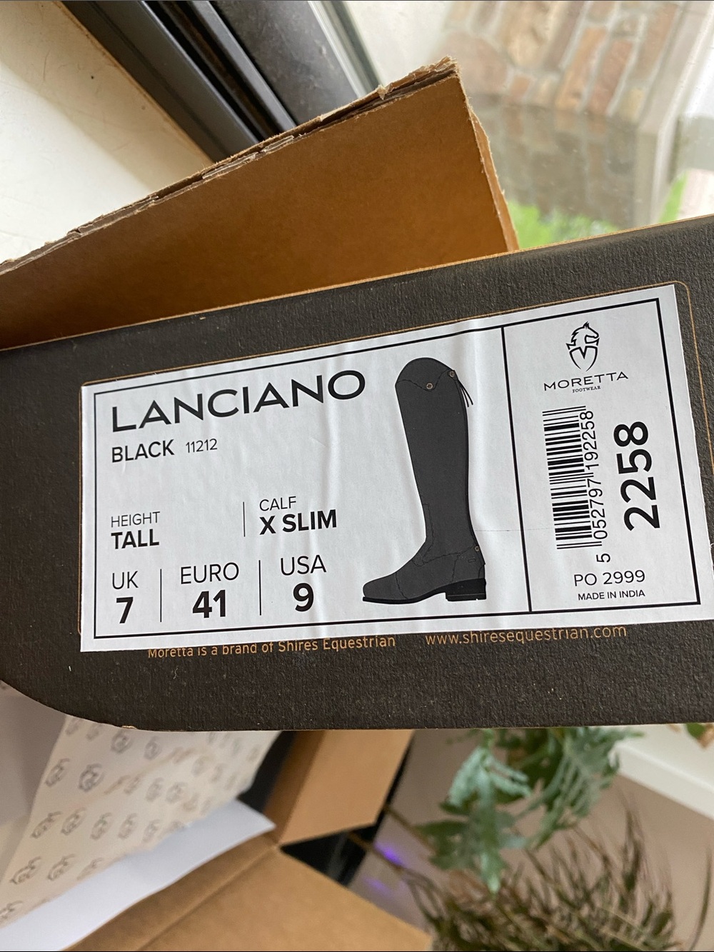 Brand new, never worn. Lanciano by Moretta dress boots. 9 x slim tall.